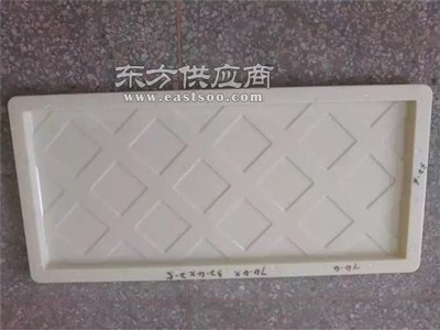 塑料模高铁盖板模具 构建高速铁路安全防护的核心防线 —— 方达模具品质防排水加工方案全解析